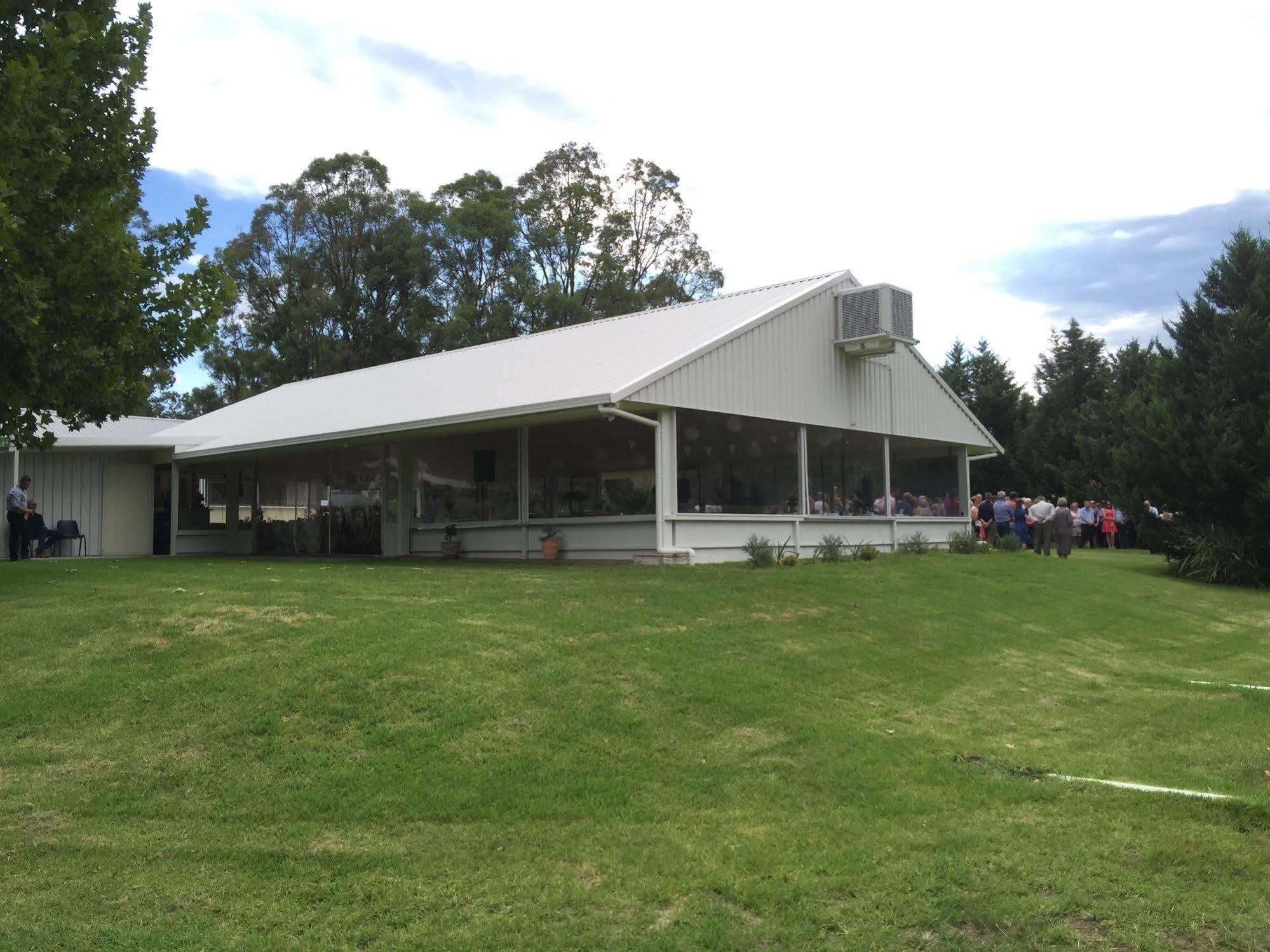 Warrumbungles Mountain Motel Coonabarabran Exterior photo