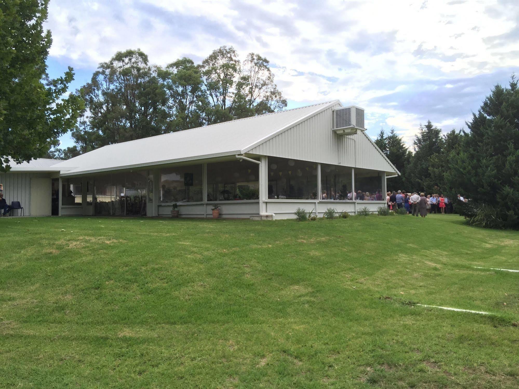 Warrumbungles Mountain Motel Coonabarabran Exterior photo