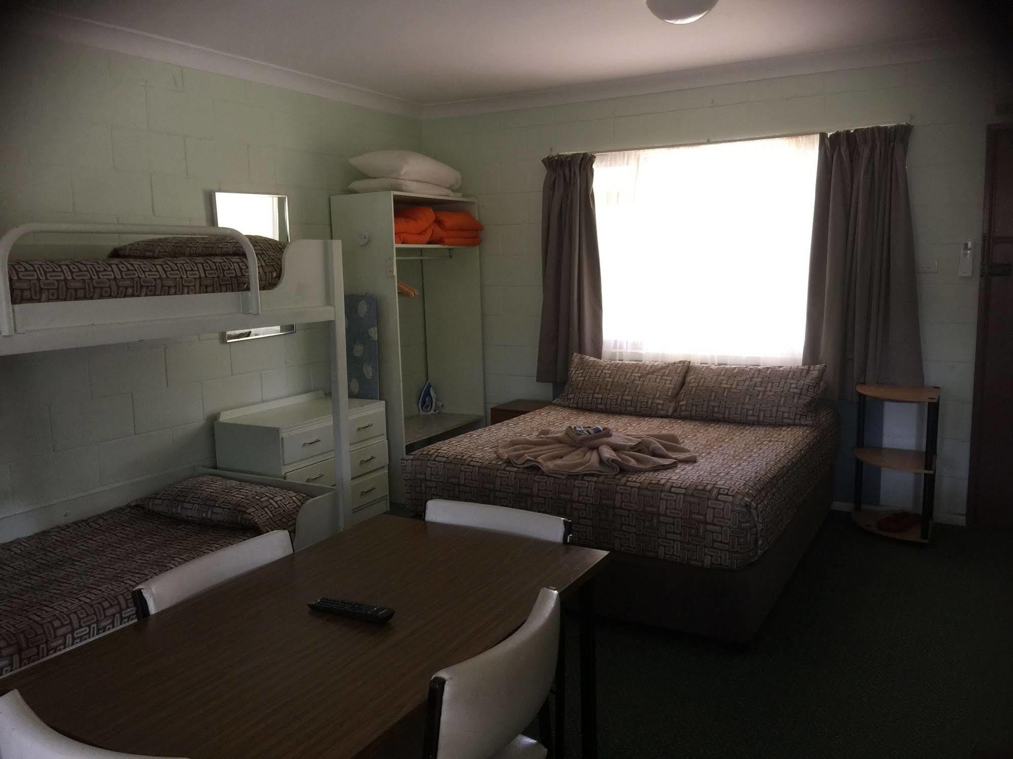 Warrumbungles Mountain Motel Coonabarabran Exterior photo
