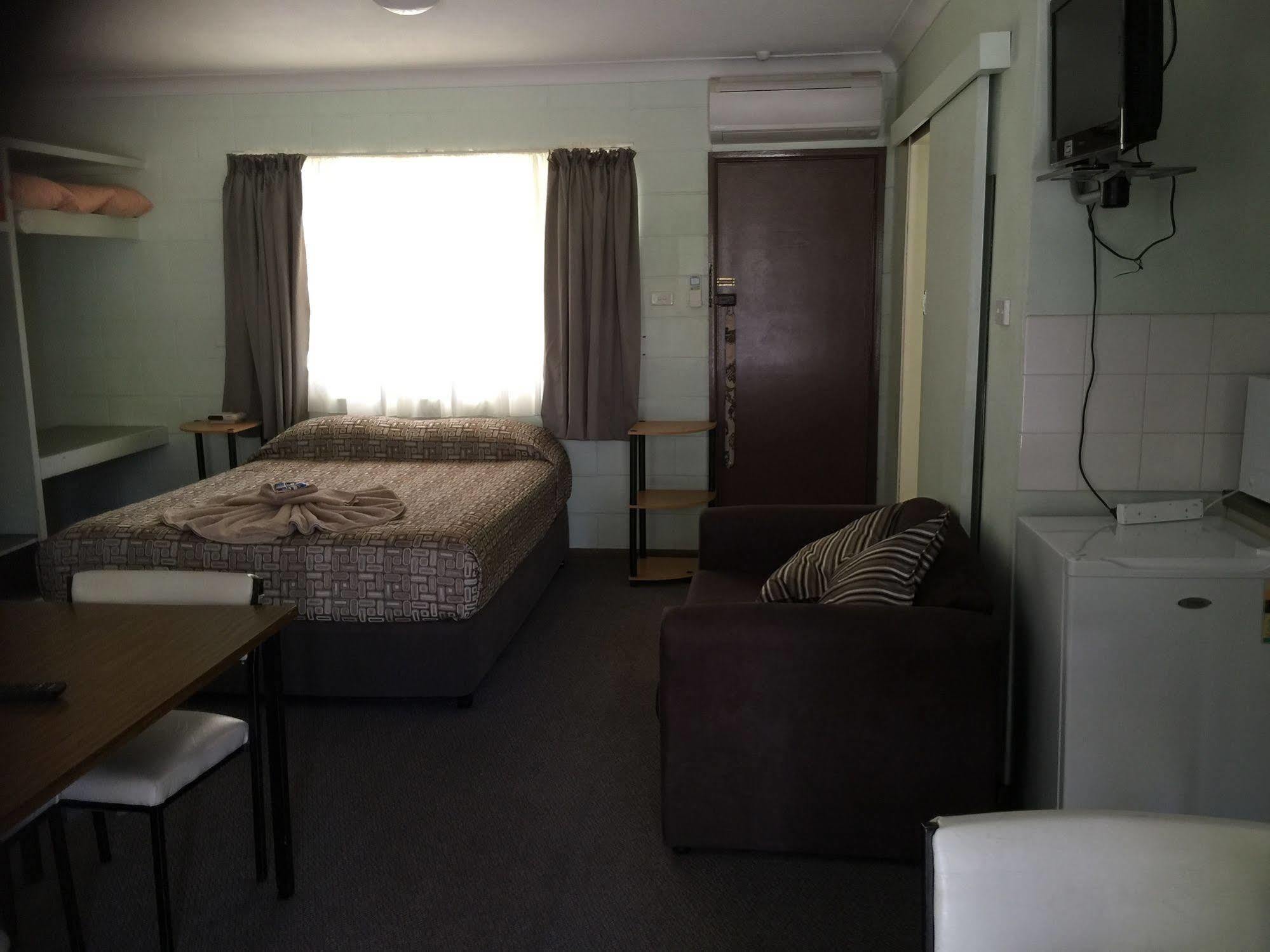 Warrumbungles Mountain Motel Coonabarabran Exterior photo